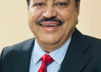 ज्ञान के आलोक से मनुष्य:त और वात्सल्य की भावना।