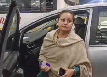 तेजस्वी यादव और रोहिणी आचार्या के बीच विवाद पर लालू यादव ने तोड़ी चुप्पी, कहा—यह हमारे घर का मामला है, हम इसे घर में ही सुलझाएंगे