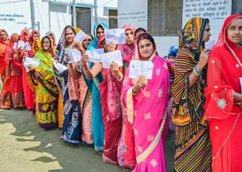 बिहार विधानसभा चुनाव 2025 : किशनगंज में दूसरे चरण का मतदान शुरू, मतदाताओं में दिखा उत्साह