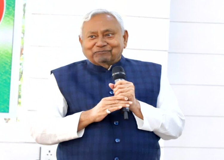 नीतीश कुमार ने 10वीं बार संभाली सत्ता की कमान, गांधी मैदान में हुआ भव्य शपथ ग्रहण समारोह