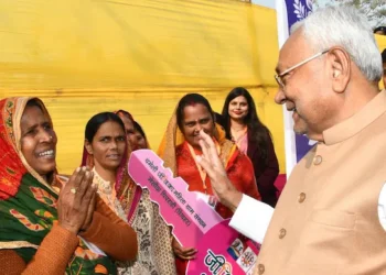 बिहार की राजनीति में महिला वोट बैंक बनता है नीतीश कुमार की जीत का आधार