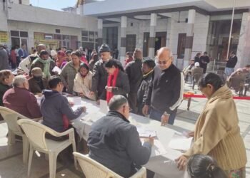 निशुल्क स्वास्थ्य शिविर आयोजित