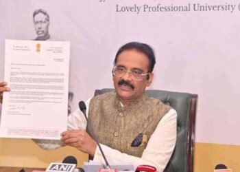 शौर्य भट्टाचार्य ने 62 के स्कोर के साथ बनायी चार शॉट की बढ़त