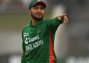 शाकिब अल हसन के ख़िलाफ चल रहे क़ानूनी मामलों को तेज़ी से सुलझाना चाहते हैं बंगलादेश के नए खेल मंत्री