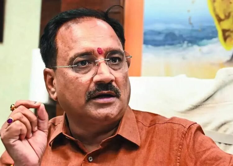 राजनीतिक स्टैंड बदलने में माहिर हैं आप नेता: वीरेन्द्र सचदेवा