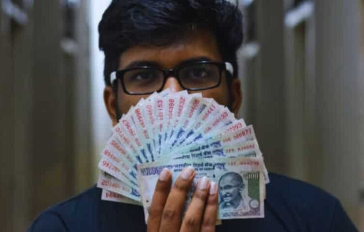 एपीके फाइल के जरिये ठगे गए एक लाख रुपये साइबर सेल ने वापस कराए