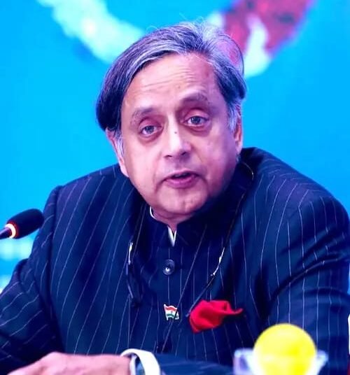 ‘वंदे मातरम’ विवाद पर शशि थरुर………देशभक्ति दिल से होती, कानून बनाकर मजबूर नहीं करना चाहिए