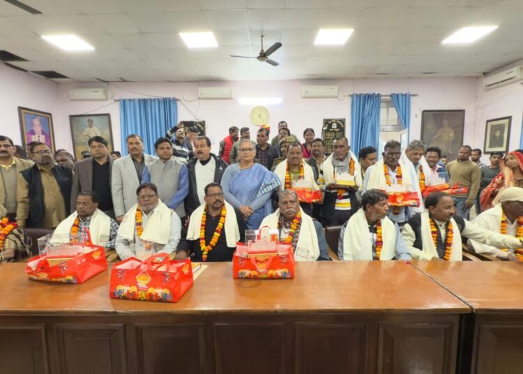 नगर निगम के 176 कर्मचारी सेवानिवृत्त, सम्मान समारोह आयोजित