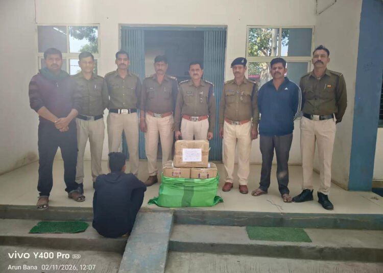 राजगढ़ः युवक के कब्जे से सात पेटी अवैध शराब जब्त