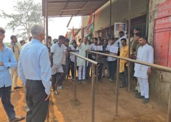 कांग्रेस ने सरकार पर लगाया छत्तीसगढ़ को बर्बाद करने का आरोप, कसा तंज- 24 घंटे शराब की दुकानें